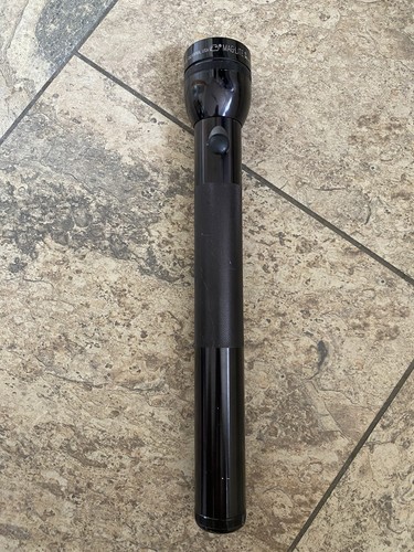Mag lite cell - 4d, black